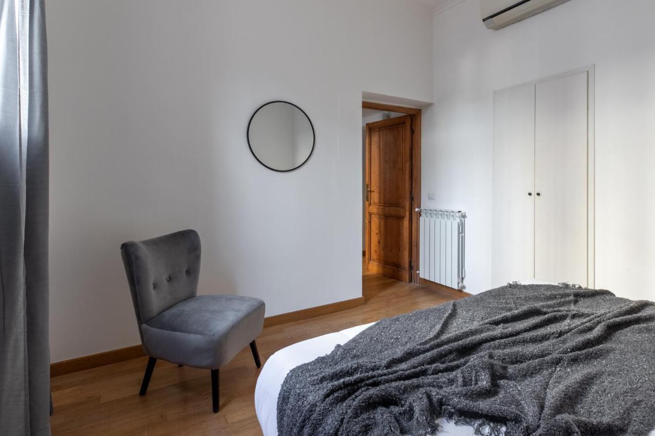 Iflat Spanish Steps Elegant Apartment Rome Bagian luar foto